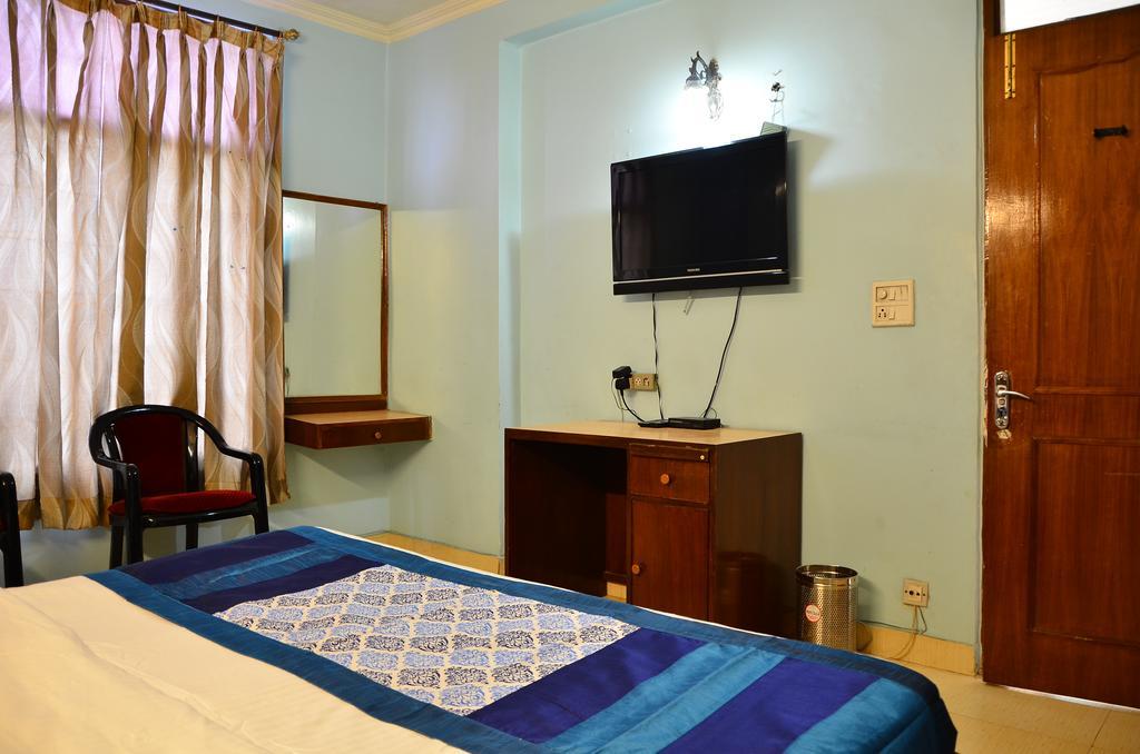 Airport Hotel Paradise International Νέο Δελχί Εξωτερικό φωτογραφία